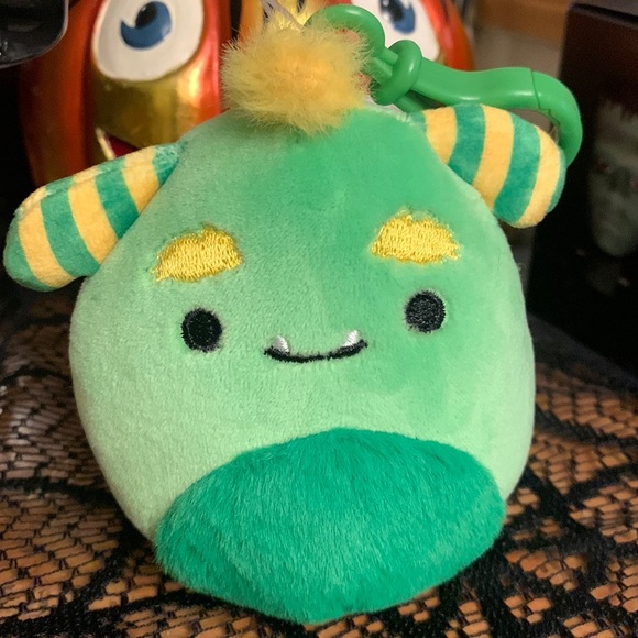 Squishmallow Callum  Monster Halloween clip NEW - Picture 1 of 3